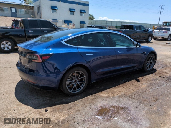 2018 Tesla Model 3 Long Range Battery z VIN 5YJ3E1EBXJF146469, wystawiony jako Copart lot #60101515 z przebiegiem 131 507 mil mil oraz Czysty tytuł • Clean title. Historia ofert i sprzedaży dostępna na DreamBid. Obrazek 3.