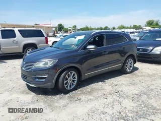 2015 Lincoln MKC z VIN 5LMCJ1A95FUJ18259, wystawiony jako IAAI lot #42294839 z przebiegiem 188 224 mil mil oraz . Historia ofert i sprzedaży dostępna na DreamBid. Obrazek 18.