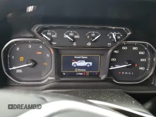 2018 GMC Sierra 2500HD SLE z VIN 1GT49MEY1PF165625, wystawiony jako Copart lot #58934545 z przebiegiem 27 985 mil mil oraz Szkoda całkowita • Salvage title. Historia ofert i sprzedaży dostępna na DreamBid. Obrazek 9.