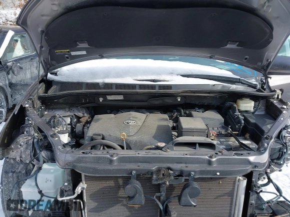 2017 Toyota Sienna LE with VIN 5TDJZ3DC5HS173134, listed as a IAAI auction lot 41256534 with 70,940 mi miles. Bid and sale history available at carsss.com. Image 10.
