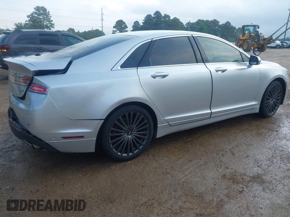 2017 Lincoln MKZ Reserve z VIN 3LN6L5E96HR649914, wystawiony jako IAAI lot #42136130 z przebiegiem 84 144 mil mil oraz . Historia ofert i sprzedaży dostępna na DreamBid. Obrazek 4.