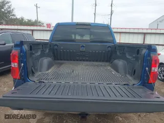 2016 GMC Sierra 1500 SLE with VIN 3GTP1MEC6GG166440, listed as a IAAI auction lot 41587106 with 135,979 mi miles. Bid and sale history available at carsss.com. Image 17.