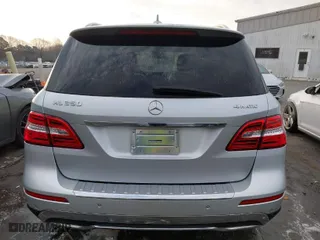2014 Mercedes-Benz M-Class ML 350 with VIN 4JGDA5HB8EA353276, listed as a IAAI auction lot 41709756 with 189,512 mi miles. Bid and sale history available at carsss.com. Image 16.