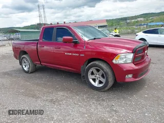 2012 Ram 1500 Sport с VIN 1C6RD7HT7CS110031, выставлен на аукционе IAAI как лот 42209089 с пробегом 233 925 миль миль и . История ставок и продаж доступна на DreamBid. Изображение 1.