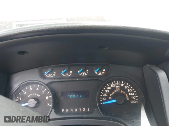2013 Ford F-150 XL z VIN 1FTMF1CM1DKF27849, wystawiony jako IAAI lot #42308542 z przebiegiem 74 352 mil mil oraz . Historia ofert i sprzedaży dostępna na DreamBid. Obrazek 7.