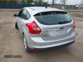 2014 Ford Focus SE with VIN 1FADP3K2XEL449744, listed as a IAAI auction lot 41829228 with 103,032 mi miles. Bid and sale history available at carsss.com. Image 3.