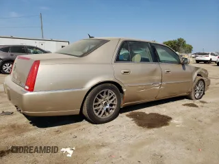2006 Cadillac DTS 1SD z VIN 1G6KD57Y16U117113, wystawiony jako Copart lot #71485044 z przebiegiem 109 948 mil mil oraz Szkoda całkowita • Salvage title. Historia ofert i sprzedaży dostępna na DreamBid. Obrazek 3.