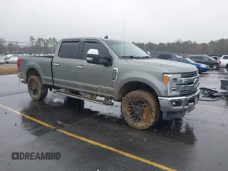 2019 Ford F-250 XL z VIN 1FT7W2BT4KEC65736, wystawiony jako IAAI lot #41560618 z przebiegiem 94 849 mil mil oraz . Historia ofert i sprzedaży dostępna na DreamBid. Obrazek 1.