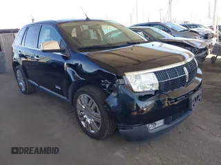 2008 Lincoln MKX with VIN 2LMDU68CX8BJ23516, listed as a IAAI auction lot 41658121 with 105,563 mi miles. Bid and sale history available at carsss.com. Image 1.
