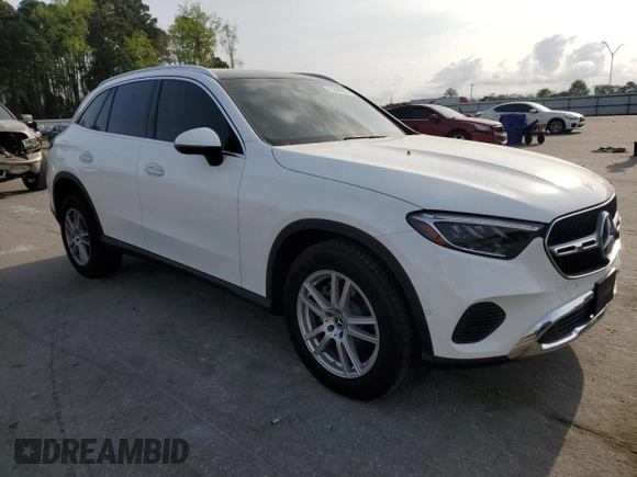 2025 Mercedes-Benz GLC 300 z VIN W1NKM4HBXSF265012, wystawiony jako Copart lot #51364355 z przebiegiem 4 756 mil mil oraz Szkoda całkowita • Salvage title. Historia ofert i sprzedaży dostępna na DreamBid. Obrazek 4.