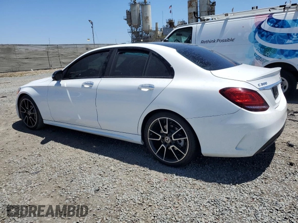 2019 Mercedes-Benz C 300 z VIN 55SWF8DB9KU298764, wystawiony jako Copart lot #57263505 z przebiegiem 95 037 mil mil oraz Szkoda całkowita • Salvage title. Historia ofert i sprzedaży dostępna na DreamBid. Obrazek 2.
