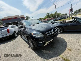 2018 Mercedes-Benz GLE 350 z VIN 4JGDA5HBXJB083293, wystawiony jako Copart lot #61505865 z przebiegiem 139 110 mil mil oraz Czysty tytuł • Clean title. Historia ofert i sprzedaży dostępna na DreamBid. Obrazek 1.