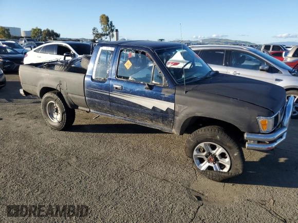 1992 Toyota Pickup DLX с VIN JT4VN13D2N5083484, выставлен на аукционе Copart как лот 44200945 с пробегом 271 613 миль миль и Списание • Salvage title. История ставок и продаж доступна на DreamBid. Изображение 4.