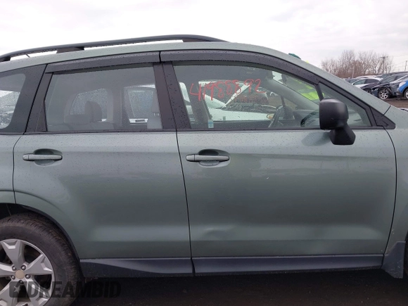 2015 Subaru Forester 2.5i with VIN JF2SJABC7FH562170, listed as a IAAI auction lot 41988892 with 33,898 mi miles. Bid and sale history available at carsss.com. Image 13.