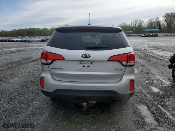 2014 Kia Sorento EX with VIN 5XYKUDA72EG540029, listed as a Copart auction lot 51472205 with 207,419 mi miles and Clean Title. Bid and sale history available at carsss.com. Image 6.