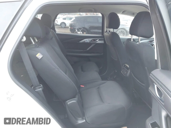 2020 Mazda CX-9 Sport with VIN JM3TCBBY6L0414673, listed as a IAAI auction lot 41310952 with 27,686 mi miles. Bid and sale history available at carsss.com. Image 8.