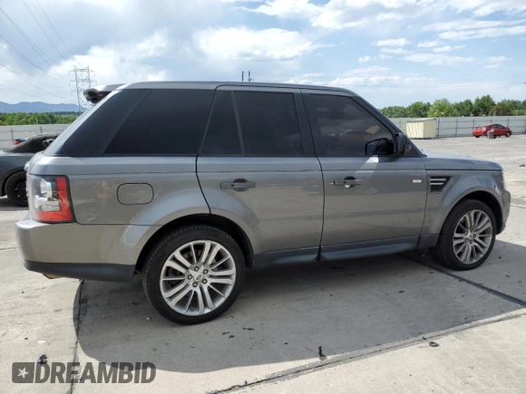 2010 Land Rover Range Rover Sport HSE Lux z VIN SALSK2D47AA227069, wystawiony jako Copart lot #62786285 z przebiegiem 179 674 mil mil oraz Szkoda całkowita • Salvage title. Historia ofert i sprzedaży dostępna na DreamBid. Obrazek 3.