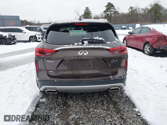 2019 Infiniti QX50 Luxe with VIN 3PCAJ5M30KF129797, listed as a IAAI auction lot 41479436 with 45,902 mi miles and . Bid and sale history available at DreamBid. Image 16.