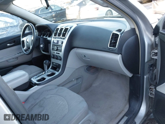2008 GMC Acadia SLE1 with VIN 1GKEV13778J154544, listed as a IAAI auction lot 41607636 with 251,136 mi miles. Bid and sale history available at carsss.com. Image 5.