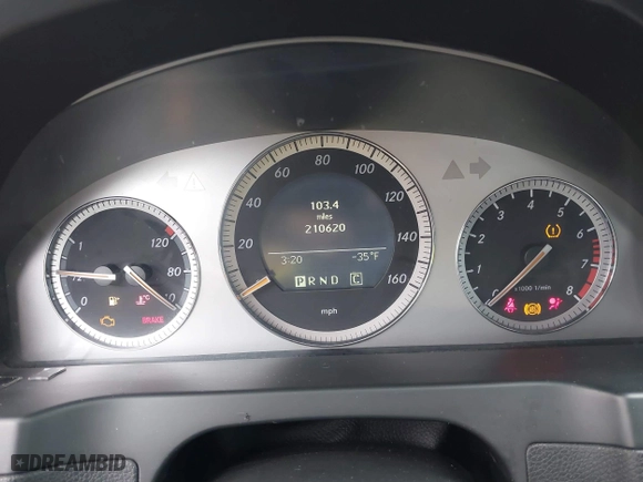 2008 Mercedes-Benz C-Class 3.0L Sport with VIN WDDGF54X28R013010, listed as a IAAI auction lot 41532221 with 210,620 mi miles. Bid and sale history available at carsss.com. Image 7.
