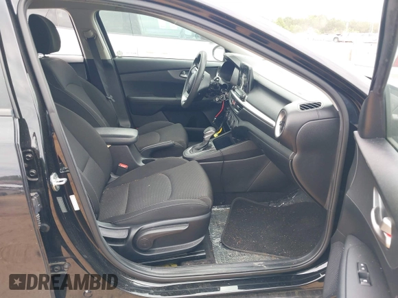 2021 Kia Forte LXS with VIN 3KPF24AD7ME355726, listed as a IAAI auction lot 42286878 with 106,297 mi miles and . Bid and sale history available at DreamBid. Image 5.