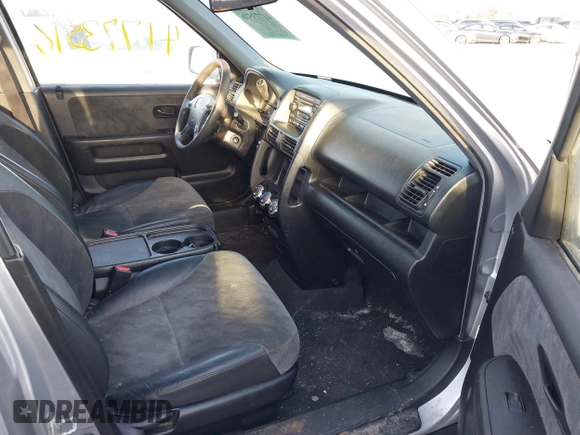 2002 Honda CR-V EX with VIN JHLRD78892C066873, listed as a IAAI auction lot 41773516 with 194,077 mi miles. Bid and sale history available at carsss.com. Image 5.