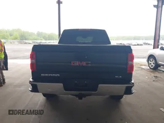 2017 GMC Sierra 1500 SLE z VIN 1GTV2MEC2HZ324763, wystawiony jako IAAI lot #42234082 z przebiegiem 106 984 mil mil oraz . Historia ofert i sprzedaży dostępna na DreamBid. Obrazek 16.