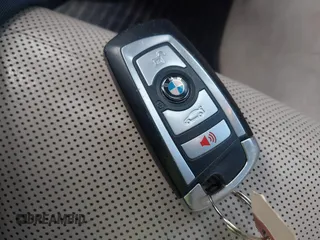 2012 BMW 7 Series 750Li xDrive с VIN WBAKC8C58CC437220, выставлен на аукционе IAAI как лот 41889602 с пробегом 119 601 миль миль и . История ставок и продаж доступна на DreamBid. Изображение 11.