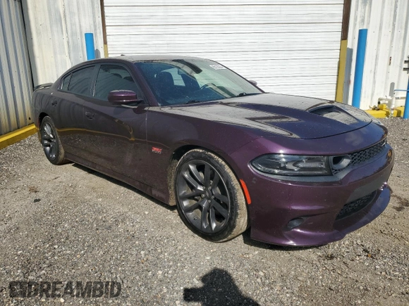 2020 Dodge Charger Scat Pack Widebody z VIN 2C3CDXGJ8LH242306, wystawiony jako Copart lot #65135224 z przebiegiem 31 849 mil mil oraz Czysty tytuł • Clean title. Historia ofert i sprzedaży dostępna na DreamBid. Obrazek 4.
