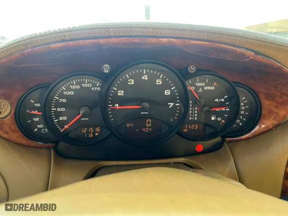 2000 Porsche 911 Carrera with VIN WP0CA2998YS652193, listed as a Copart auction lot 44140645 with 121,516 mi miles and Clean Title. Bid and sale history available at carsss.com. Image 8.