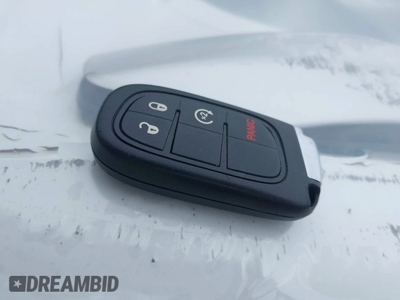 2014 Jeep Cherokee Limited с VIN 1C4PJMDB3EW158982, выставлен на аукционе IAAI как лот 42573775 с пробегом Не указан миль и . История ставок и продаж доступна на DreamBid. Изображение 11.