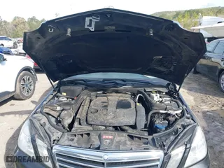 2013 Mercedes-Benz E-Class E 350 Luxury with VIN WDDHF5KB0DA702841, listed as a IAAI auction lot 41875593 with 276,264 mi miles. Bid and sale history available at carsss.com. Image 10.