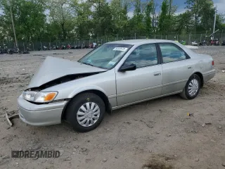 2000 Toyota Camry CE z VIN 4T1BG22K9YU653036, wystawiony jako Copart lot #55363475 z przebiegiem 84 258 mil mil oraz Szkoda całkowita • Salvage title. Historia ofert i sprzedaży dostępna na DreamBid. Obrazek 1.