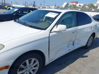 2004 Lexus ES 350 z VIN JTHBA30G145015196, wystawiony jako IAAI lot #42555752 z przebiegiem 202 541 mil mil oraz . Historia ofert i sprzedaży dostępna na DreamBid. Obrazek 6.