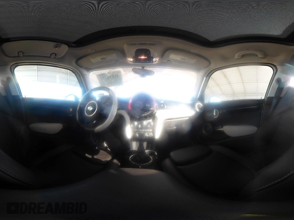 2015 MINI Hardtop 4 Door S z VIN WMWXU3C55F2B66314, wystawiony jako IAAI lot #42211312 z przebiegiem 101 395 mil mil oraz . Historia ofert i sprzedaży dostępna na DreamBid. Obrazek 18.