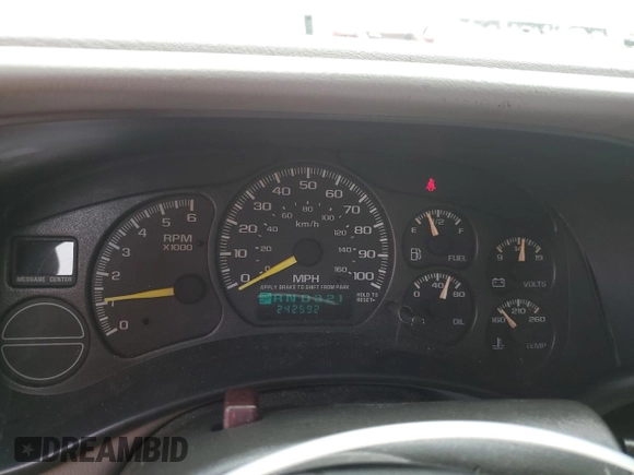 2000 Chevrolet Suburban LS with VIN 3GNEC16T3YG112424, listed as a Copart auction lot 48771605 with 242,592 mi miles and Clean title. Bid and sale history available at DreamBid. Image 9.