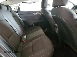 2021 Kia Forte FE with VIN 3KPF24AD7ME320572, listed as a Copart auction lot 55039795 with 65,374 mi miles and Salvage title. Bid and sale history available at DreamBid. Image 10.