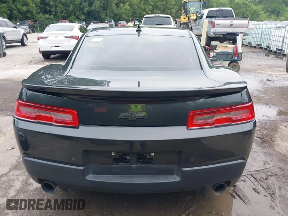 2015 Chevrolet Camaro SS with VIN 2G1FK1EJ3F9241375, listed as a IAAI auction lot 42410332 with 90,000 mi miles and . Bid and sale history available at DreamBid. Image 17.