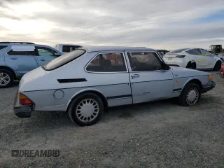 1987 Saab 900 z VIN YS3AK35D8H2020243, wystawiony jako Copart lot #47843125 z przebiegiem 112 526 mil mil oraz Tytuł czysty. Historia ofert i sprzedaży dostępna na DreamBid. Obrazek 3.