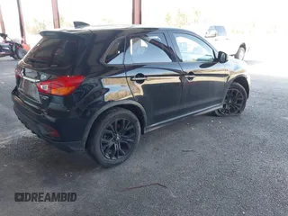 2019 Mitsubishi Outlander ES z VIN JA4AR3AU1KU022236, wystawiony jako IAAI lot #42070526 z przebiegiem 121 890 mil mil oraz . Historia ofert i sprzedaży dostępna na DreamBid. Obrazek 4.