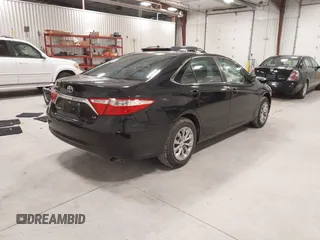 2017 Toyota Camry XLE with VIN 4T1BF1FK6HU356569, listed as a IAAI auction lot 41528223 with 45,981 mi miles. Bid and sale history available at carsss.com. Image 4.