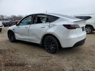 2022 Tesla Model Y Performance with VIN 7SAYGDEF7NF311990, listed as a Copart auction lot 43705395 with 25,651 mi miles and Salvage Title. Bid and sale history available at DreamBid. Image 2.