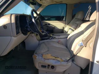 2002 GMC Yukon XL SLT with VIN 1GKEC16Z42J310761, listed as a Copart auction lot 85496584 with 269,934 mi miles and Salvage Title. Bid and sale history available at carsss.com. Image 7.
