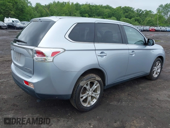 2014 Mitsubishi Outlander GT with VIN JA4JZ4AX3EZ013934, listed as a IAAI auction lot 42382774 with 66,829 mi miles and . Bid and sale history available at DreamBid. Image 4.