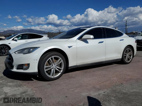 2013 Tesla Model S with VIN 5YJSA1CGXDFP21051, listed as a Copart auction lot 48377775 with 125,472 mi miles and Salvage Title. Bid and sale history available at carsss.com. Image 1.