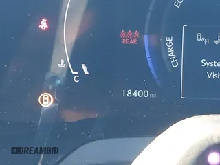 2024 Lexus RX 500h F Sport Performance z VIN 2T2BCMEA1RC012987, wystawiony jako IAAI lot #41365365 z przebiegiem 18 400 mil mil oraz . Historia ofert i sprzedaży dostępna na DreamBid. Obrazek 16.