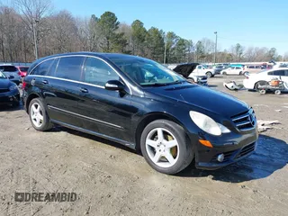2010 Mercedes-Benz R-Class R 350 with VIN 4JGCB6FE0AA110342, listed as a IAAI auction lot 41440290 with 164,596 mi miles. Bid and sale history available at carsss.com. Image 1.
