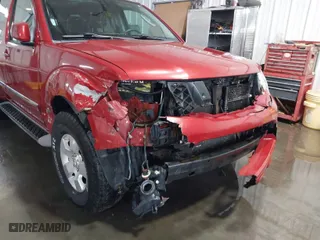 2012 Nissan Pathfinder S with VIN 5N1AR1NB7CC600605, listed as a IAAI auction lot 41268269 with 185,083 mi miles. Bid and sale history available at carsss.com. Image 6.