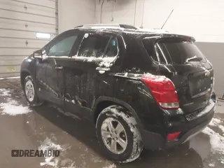 2017 Chevrolet Trax LT with VIN 3GNCJPSB6HL232738, listed as a IAAI auction lot 41257753 with 68,403 mi miles. Bid and sale history available at carsss.com. Image 3.