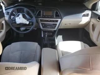 2015 Hyundai Sonata SE z VIN 5NPE24AF9FH250181, wystawiony jako Copart lot #51428235 z przebiegiem 120 251 mil mil oraz Szkoda całkowita • Salvage title. Historia ofert i sprzedaży dostępna na DreamBid. Obrazek 8.